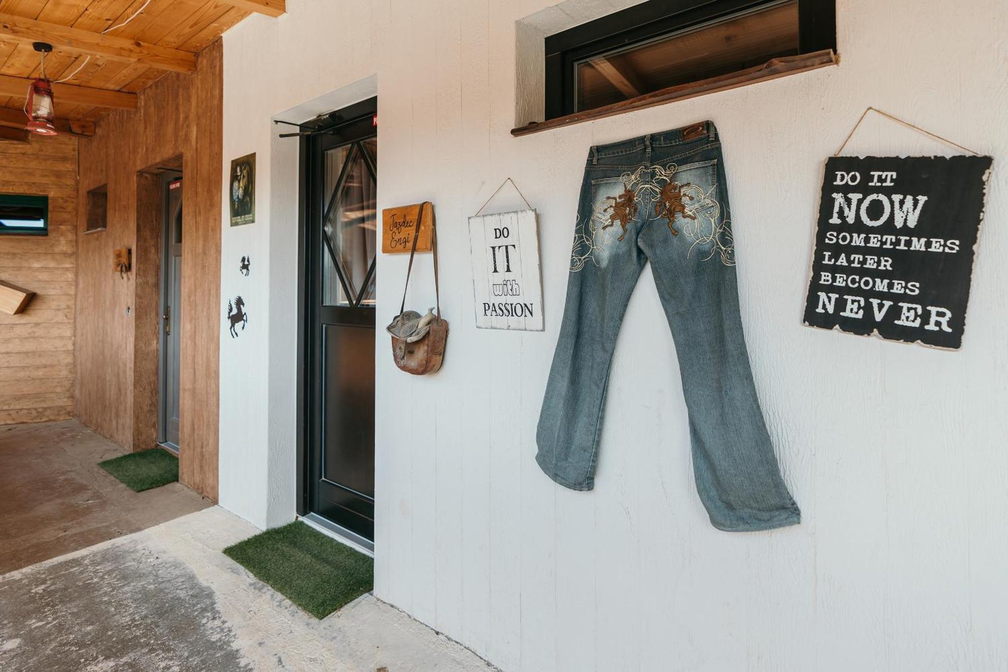 Ranch 13 - Western A Kone Nemšová Zimmer foto