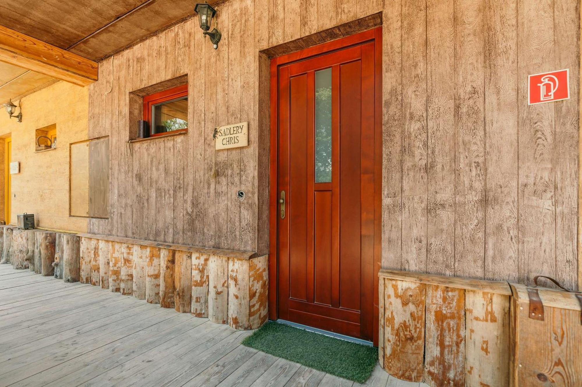 Ranch 13 - Western A Kone Nemšová Zimmer foto