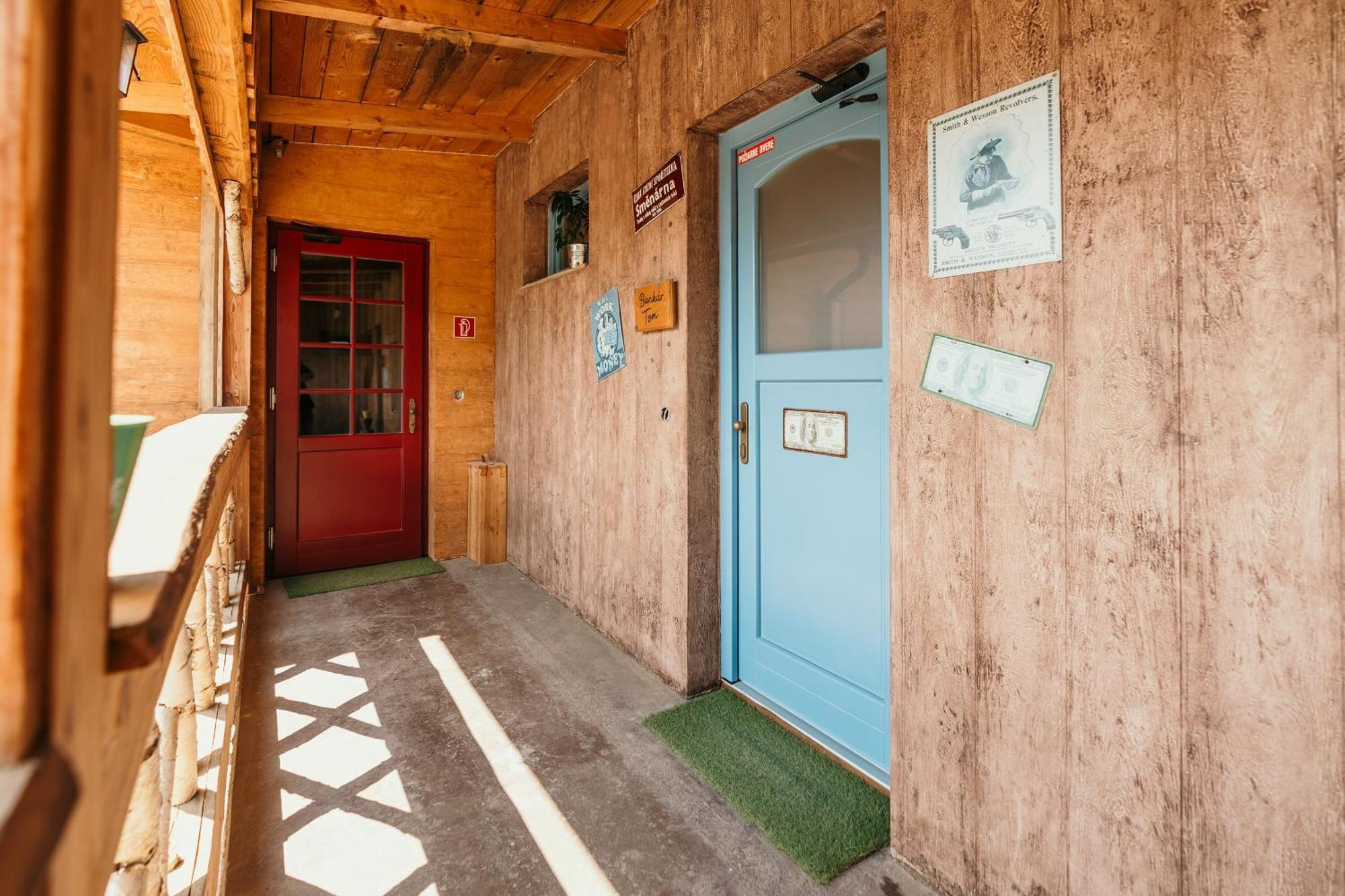 Ranch 13 - Western A Kone Nemšová Zimmer foto