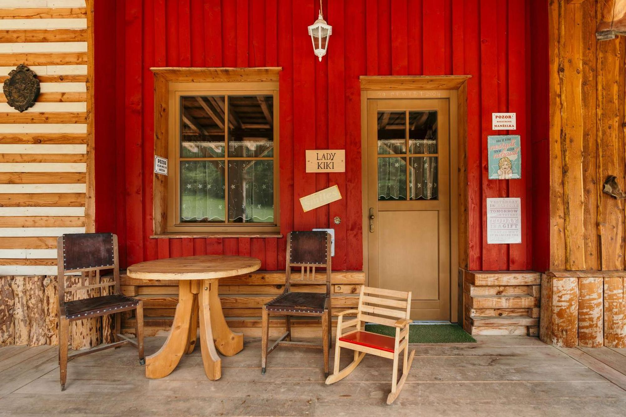 Ranch 13 - Western A Kone Nemšová Zimmer foto